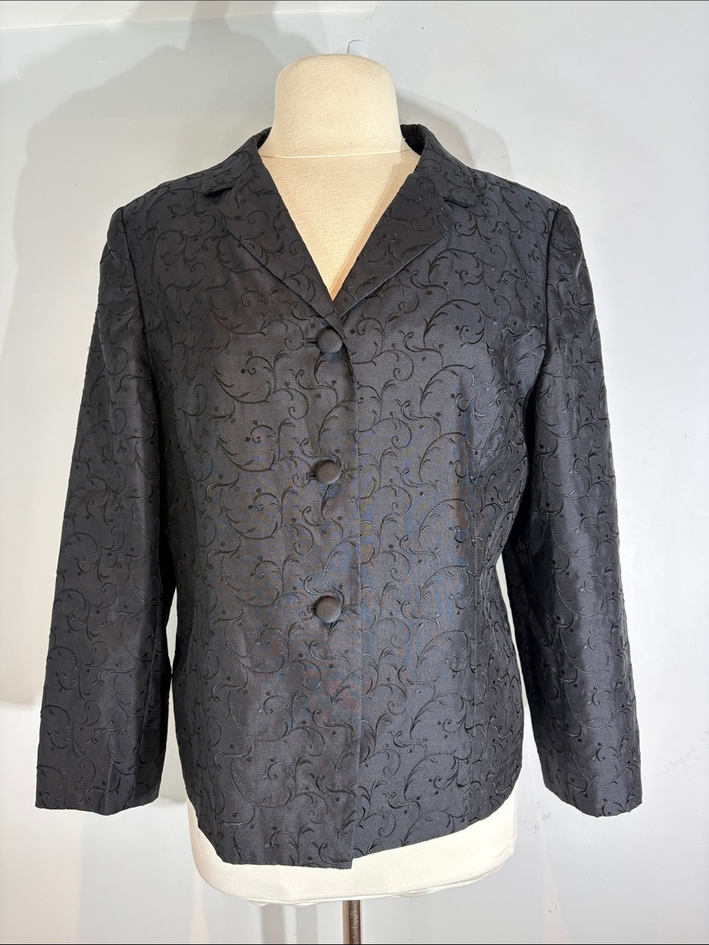 Talbots Pure Silk Textured Floral Scroll Blazer Jacket Black Size 14